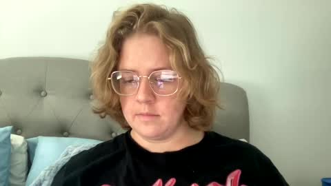 Snapshot of angeloflight273360 chatting on 26, 2, 2025 Angel of Light online show from 26, 2, 2025