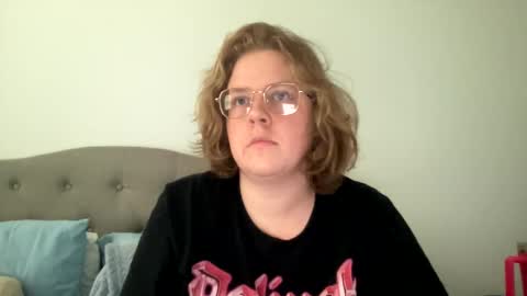 Snapshot of angeloflight273360 chatting on 26, 2, 2025 Angel of Light online show from 26, 2, 2025