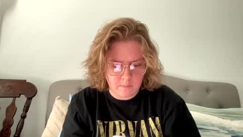 Snapshot of angeloflight273360 chatting on 3, 3, 2025 Angel of Light online show from 3, 3, 2025