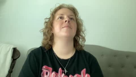 Snapshot of angeloflight273360 chatting on 18, 9, 2025 Angel of Light online show from 18, 9, 2025