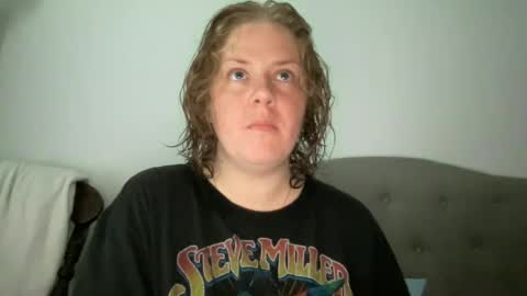Snapshot of angeloflight273360 chatting on 25, 9, 2025 Angel of Light online show from 25, 9, 2025