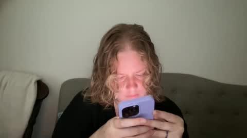 Snapshot of angeloflight273360 chatting on 30, 9, 2025 Angel of Light online show from 30, 9, 2025