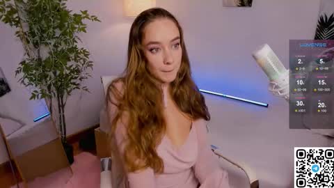 Snapshot of angelpaull chatting on 26, 10, 2025 Angel online show from 26, 10, 2025