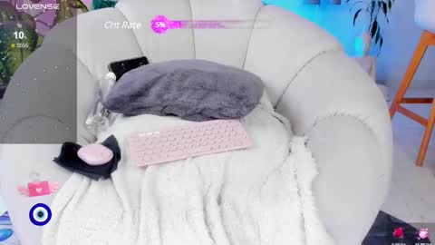 Snapshot of angelpeach_ chatting on 11, 3, 2025 Angel online show from 11, 3, 2025