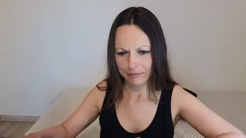 Snapshot of angelslive99 chatting on 20, 5, 2026 Giulia online show from 20, 5, 2026