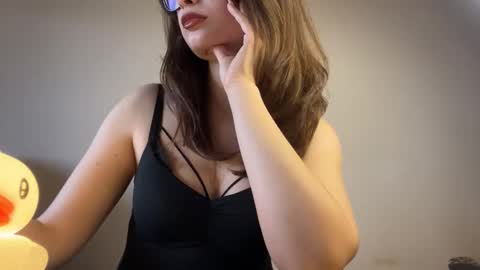 Snapshot of angelwhisper56 chatting on 15, 10, 2025 Lisa online show from 15, 10, 2025