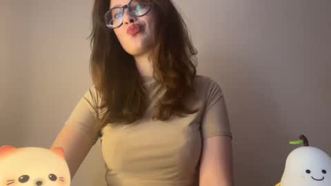 Snapshot of angelwhisper56 chatting on 22, 10, 2025 Lisa online show from 22, 10, 2025