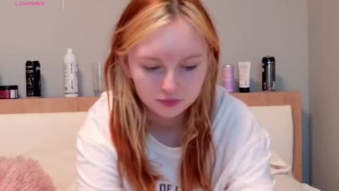 Snapshot of angelwise chatting on 7, 8, 2026 angelwise online show from 7, 8, 2026