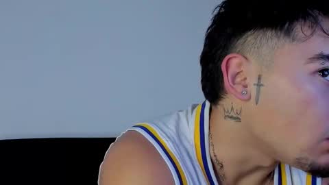 Snapshot of angelx_fox chatting on 19, 12, 2025 Angel Fox online show from 19, 12, 2025