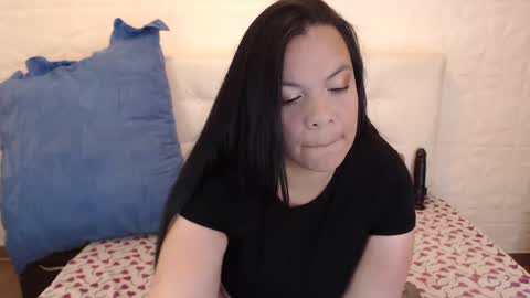 Snapshot of angie_bbw chatting on 22, 12, 2024 Angie online show from 22, 12, 2024