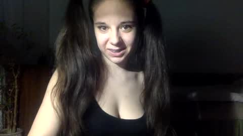 Snapshot of angle_cute05 chatting on 22, 6, 2026 Angel Cute online show from 22, 6, 2026