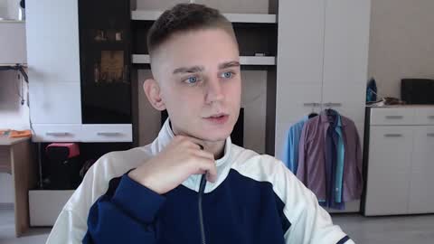 Snapshot of angryzan chatting on 10, 1, 2025 vodka online show from 10, 1, 2025
