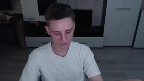 Snapshot of angryzan chatting on 17, 10, 2025 vodka online show from 17, 10, 2025
