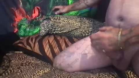 Snapshot of angusbone01 chatting on 29, 11, 2025 angusbone01 online show from 29, 11, 2025