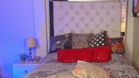 laura  online show from 26, 1, 2025