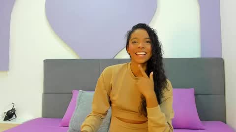 Snapshot of aniie_bby_4u chatting on 27, 9, 2025 Any online show from 27, 9, 2025