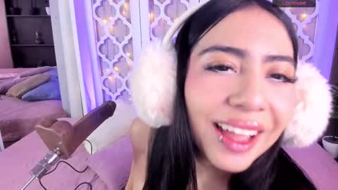 aniie_west online show from 8, 2, 2025