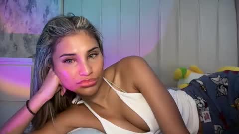 Snapshot of aniishaa chatting on 10, 2, 2026 anisha online show from 10, 2, 2026