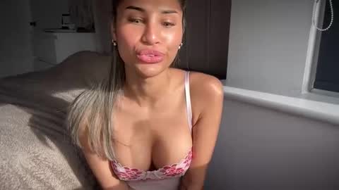 Snapshot of aniishaa chatting on 17, 2, 2026 anisha online show from 17, 2, 2026