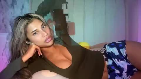 Snapshot of aniishaa chatting on 24, 3, 2026 anisha online show from 24, 3, 2026