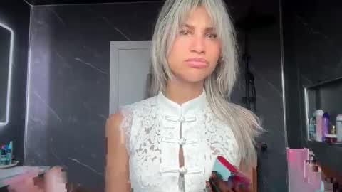 Snapshot of aniishaa chatting on 1, 4, 2026 anisha online show from 1, 4, 2026