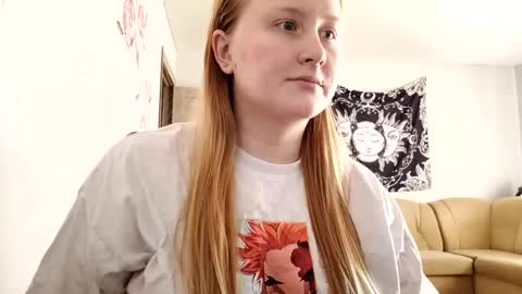 Snapshot of anika_lipps chatting on 20, 9, 2025 Anika online show from 20, 9, 2025
