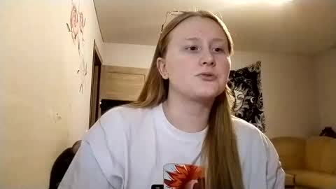 Snapshot of anika_lipps chatting on 26, 9, 2025 Anika online show from 26, 9, 2025