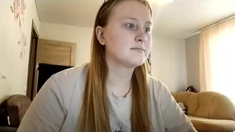 Snapshot of anika_lipps chatting on 28, 11, 2025 Anika online show from 28, 11, 2025