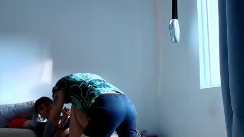 Snapshot of anika_lowen chatting on 12, 1, 2025 Anika And Lowen Your Thumbs Up Are Super Important For Us  online show from 12, 1, 2025