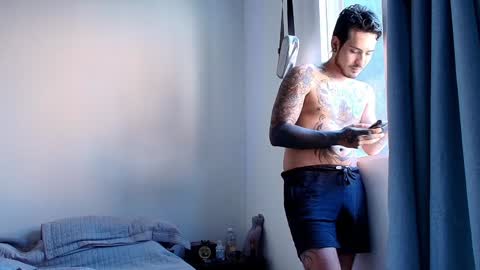 Snapshot of anika_lowen chatting on 16, 1, 2025 Anika And Lowen Your Thumbs Up Are Super Important For Us  online show from 16, 1, 2025