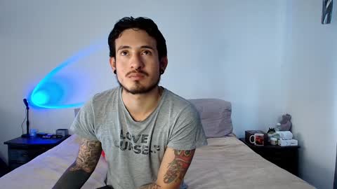 Snapshot of anika_lowen chatting on 29, 1, 2025 Anika And Lowen Your Thumbs Up Are Super Important For Us  online show from 29, 1, 2025