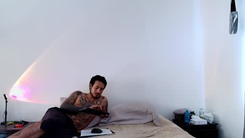 Snapshot of anika_lowen chatting on 31, 1, 2025 Anika And Lowen Your Thumbs Up Are Super Important For Us  online show from 31, 1, 2025