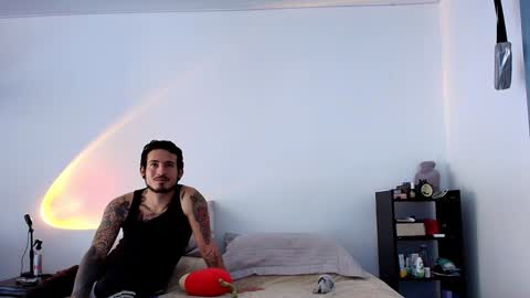 Snapshot of anika_lowen chatting on 4, 2, 2025 Anika And Lowen Your Thumbs Up Are Super Important For Us  online show from 4, 2, 2025