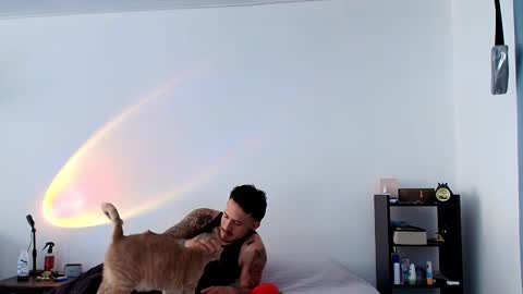 Snapshot of anika_lowen chatting on 17, 2, 2025 Anika And Lowen Your Thumbs Up Are Super Important For Us  online show from 17, 2, 2025