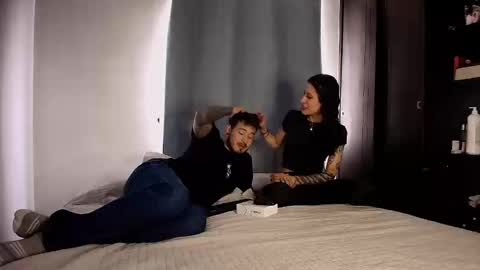 Snapshot of anika_lowen chatting on 10, 9, 2025 Anika And Lowen Your Thumbs Up Are Super Important For Us  online show from 10, 9, 2025