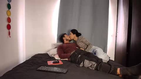 Snapshot of anika_lowen chatting on 16, 10, 2025 Anika And Lowen Your Thumbs Up Are Super Important For Us  online show from 16, 10, 2025