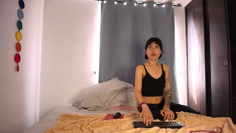 Snapshot of anika_lowen chatting on 28, 10, 2025 Anika And Lowen Your Thumbs Up Are Super Important For Us  online show from 28, 10, 2025