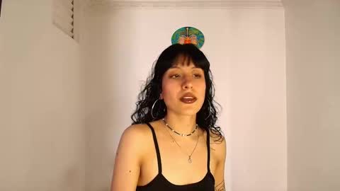 Snapshot of anika_lowen chatting on 14, 11, 2025 Anika And Lowen Your Thumbs Up Are Super Important For Us online show from 14, 11, 2025