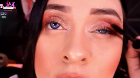 Lauren Anika online show from 16, 10, 2025