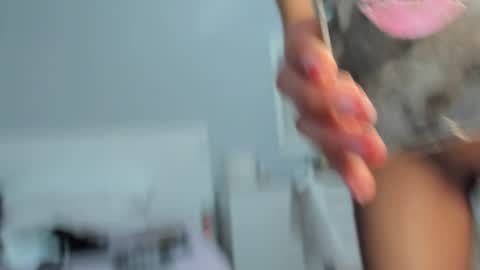 Snapshot of anisialuna_ chatting on 21, 2, 2025 Luna online show from 21, 2, 2025