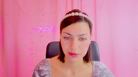 Anni online show from 4, 2, 2026