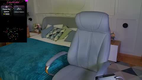 Anita online show from 12, 2, 2025