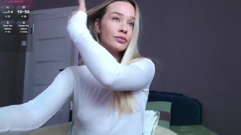 Snapshot of anita_delicious chatting on 20, 10, 2025 anita_delicious online show from 20, 10, 2025