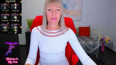Snapshot of anita_tayson chatting on 21, 10, 2025 Anita online show from 21, 10, 2025