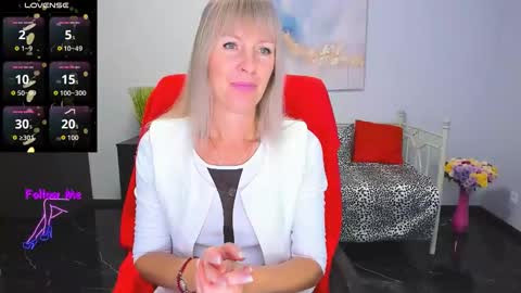 Snapshot of anita_tayson chatting on 27, 10, 2025 Anita online show from 27, 10, 2025