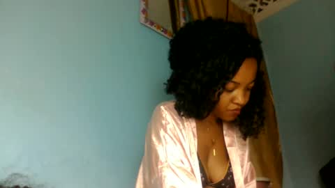Snapshot of anitaazzh chatting on 8, 6, 2026 anitaazzh online show from 8, 6, 2026