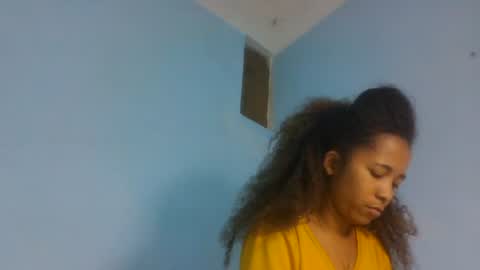 Snapshot of anitaazzh chatting on 2, 7, 2026 anitaazzh online show from 2, 7, 2026