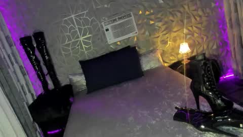 Miss Ann online show from 16, 1, 2025