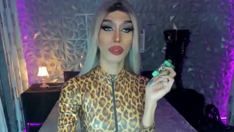 Miss Ann online show from 24, 1, 2025