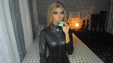 Miss Ann online show from 2, 2, 2025